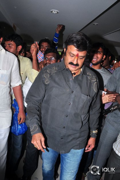 Balakrishna-at-Bramaramba-Theatre-To-Watch-Lion